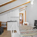 Apartment 1 Bedroom Pet Friendly In
