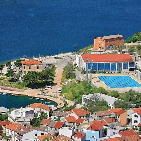 1 Bedroom Pet Friendly In * Brodarica (Sibenik-Knin)