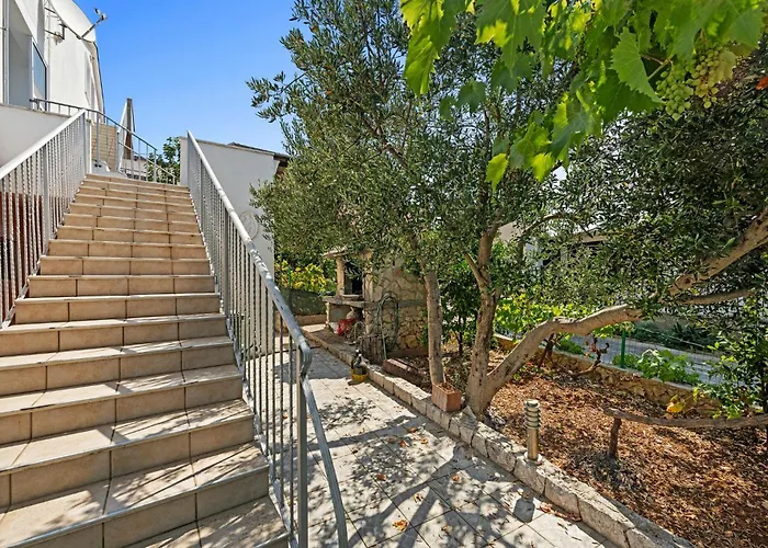 Apartman 1 Bedroom Cozy In Brodarica (Sibenik-Knin)